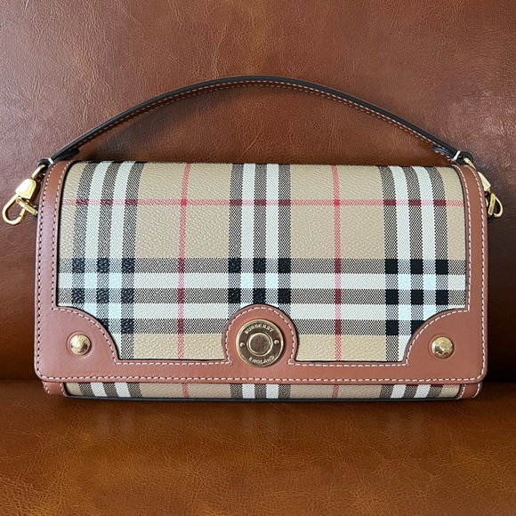 Burberry Top Handle Note Bag - Picture 9 of 13